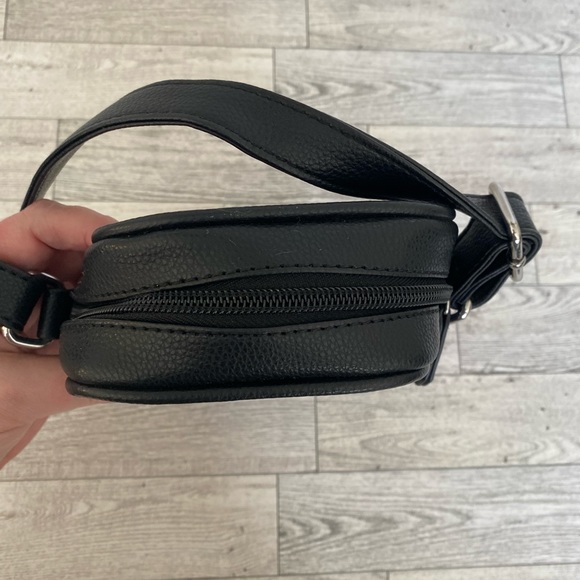 Friends Central Perk Purse Crossbody Bag TV Show Black Danielle Nicole DANI‎ - Picture 6 of 7